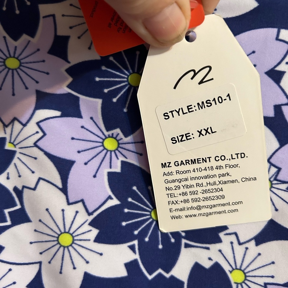 50 spf sun blocking shirt. Men or women? Made large. Never worn